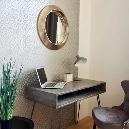 Apartment Unique